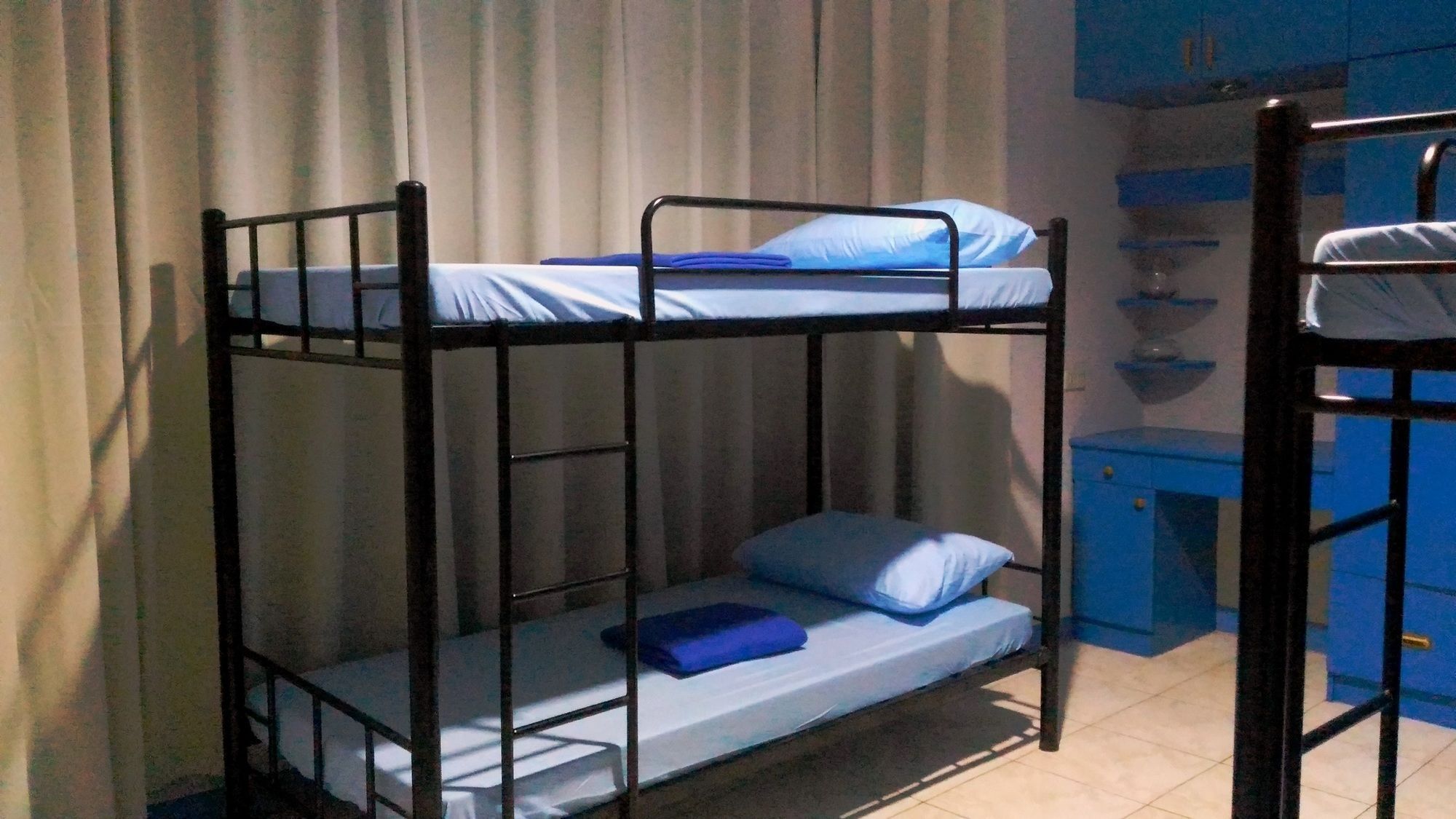 Sea Breeze Hostel - Alona Beach Panglao-stad Buitenkant foto